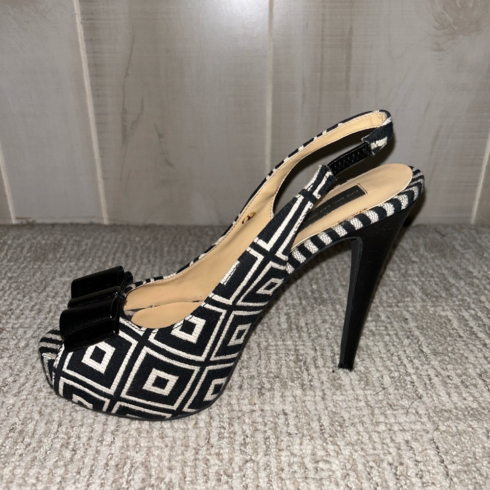 Steve Madden sling back printed heels